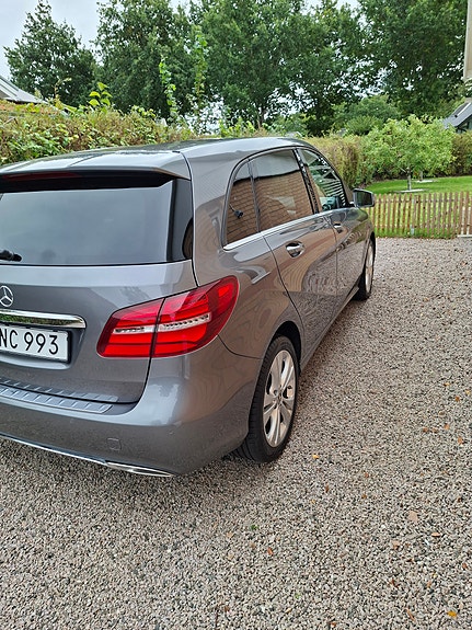 Mercedes-Benz B200 d 6 of 10