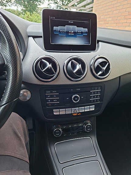 Mercedes-Benz B200 d 9 of 10