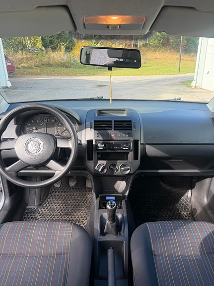 Volkswagen Polo 7 of 9