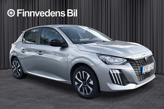 Peugeot 208 2 of 11