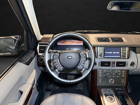 Land Rover Range Rover 14 of 30