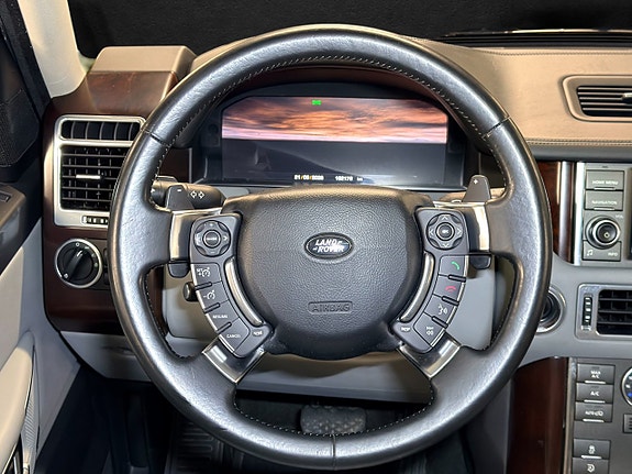 Land Rover Range Rover 15 of 30
