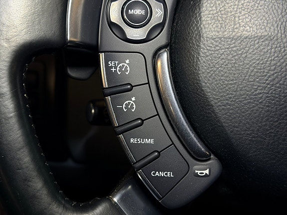 Land Rover Range Rover 18 of 30