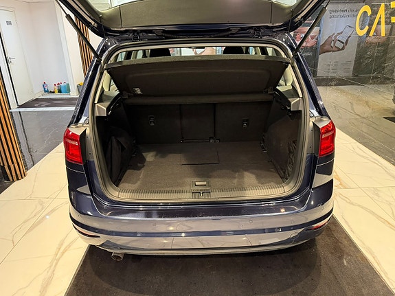 Volkswagen Golf Sportsvan 5 of 29