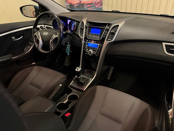 Hyundai i30 7 of 10