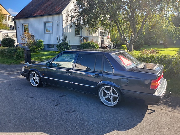 Volvo 940 2 of 8