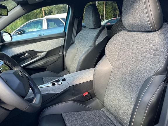 Peugeot 3008 6 of 10
