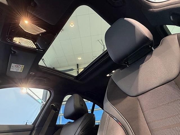 BMW M340i 13 of 15