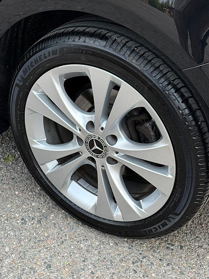 Mercedes-Benz B180 15 of 15
