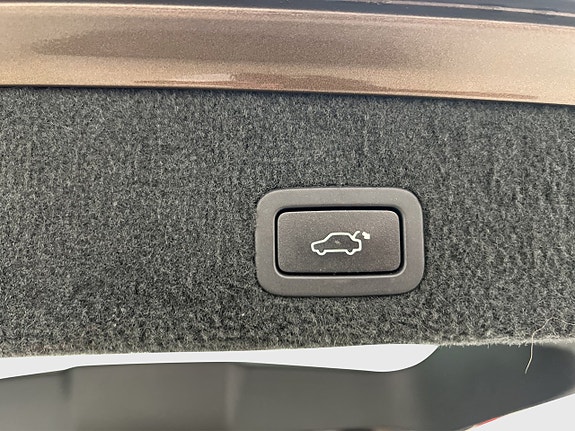Volvo V70 10 of 28