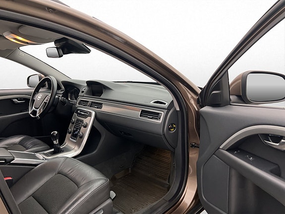 Volvo V70 23 of 28