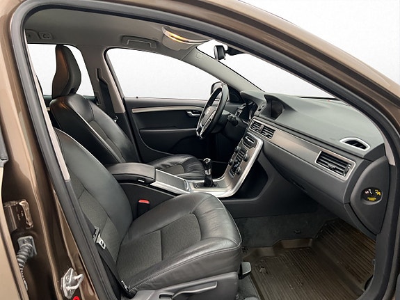 Volvo V70 22 of 28