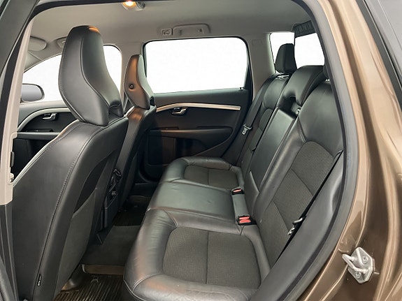 Volvo V70 21 of 28