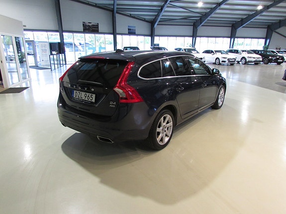 Volvo V60 5 of 19