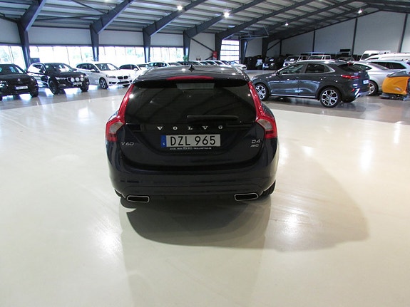 Volvo V60 6 of 19