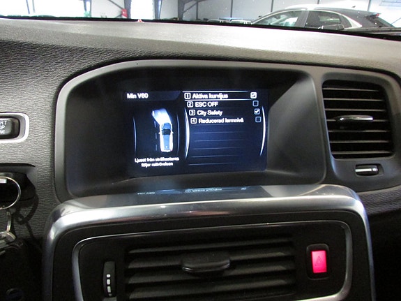 Volvo V60 15 of 19