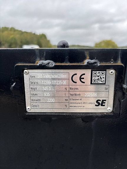 SE Equipment  Planeringsskopa 220 SMS 2 of 2