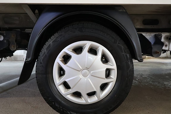 Ford Transit 12 of 19