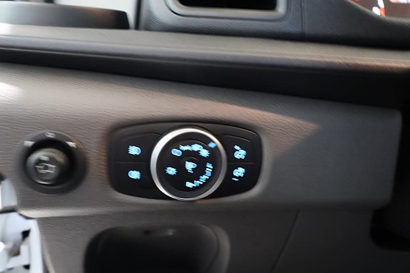 Ford Transit 14 of 19