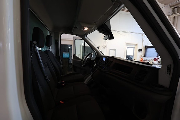 Ford Transit 13 of 19
