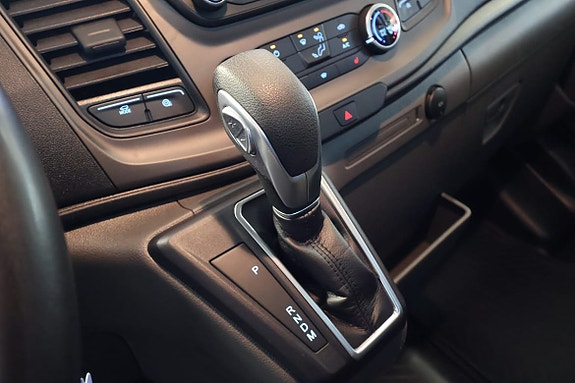 Ford Transit 17 of 19