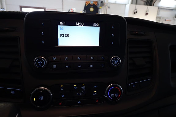 Ford Transit 18 of 19