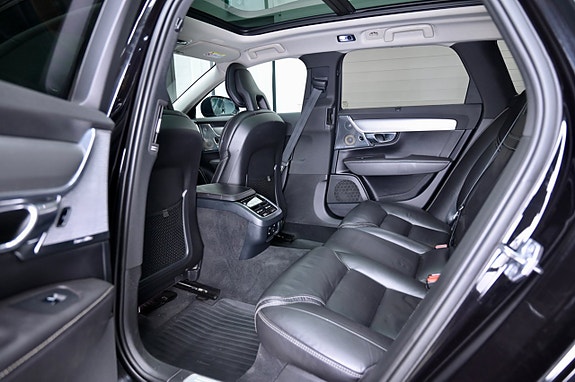 Volvo V90 11 of 30