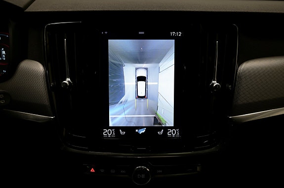 Volvo V90 26 of 30