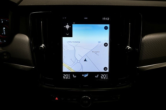 Volvo V90 27 of 30