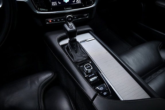 Volvo V90 25 of 30