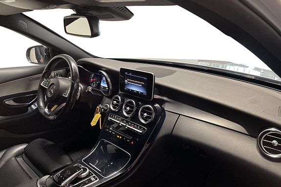 Mercedes-Benz C220 8 of 19