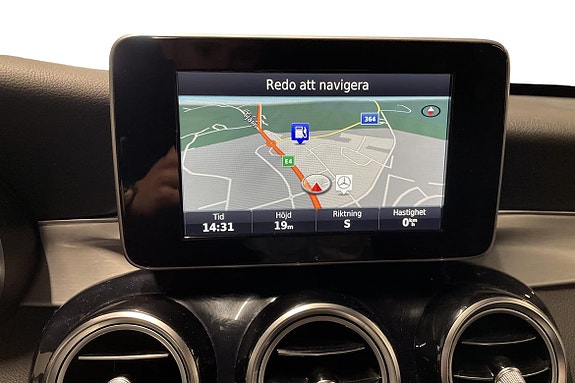 Mercedes-Benz C220 13 of 19