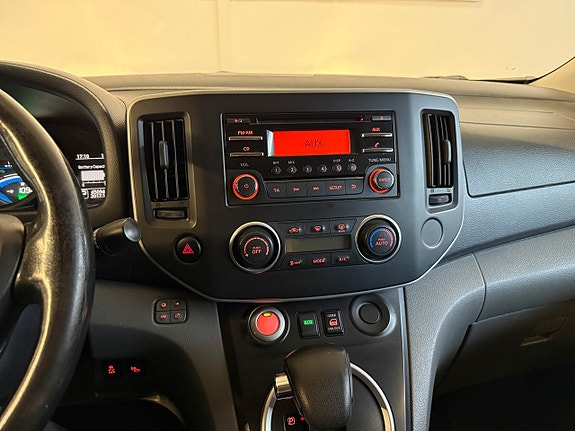 Nissan e-NV200 9 of 13