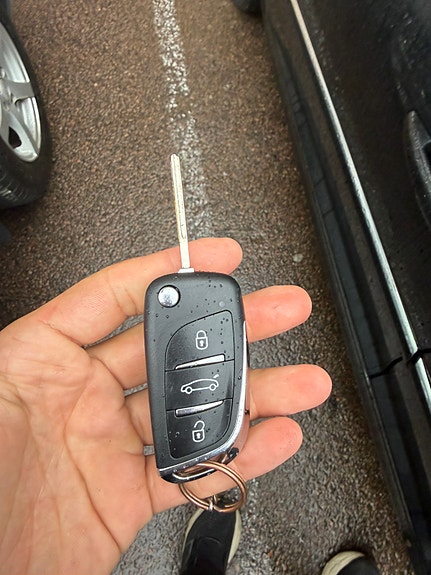 Peugeot 207 14 of 14