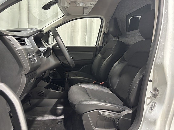 Renault Kangoo Express 13 of 29