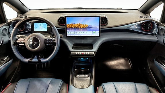 BYD Dolphin 4 of 16
