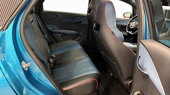 BYD Dolphin 5 of 16