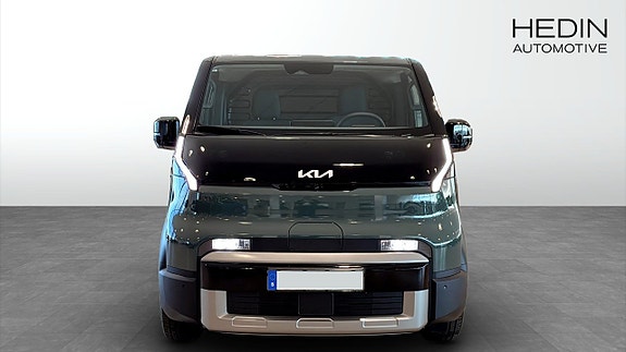 Kia PV5 8 of 18