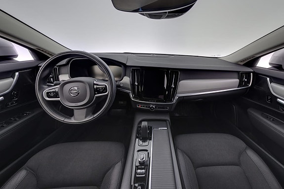 Volvo V90 Cross Country 7 of 18