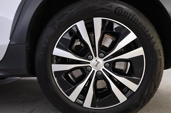 Volvo V90 Cross Country 14 of 18