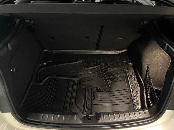 BMW 118i 23 of 23