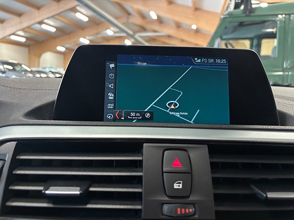 BMW 118i 14 of 23