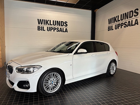 BMW 118i 2 of 23