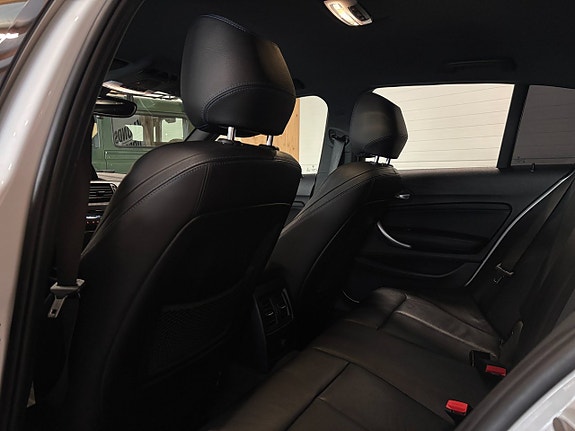 BMW 118i 18 of 23