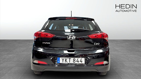 Hyundai i20 7 of 12