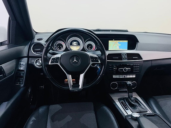 Mercedes-Benz C180 17 of 19