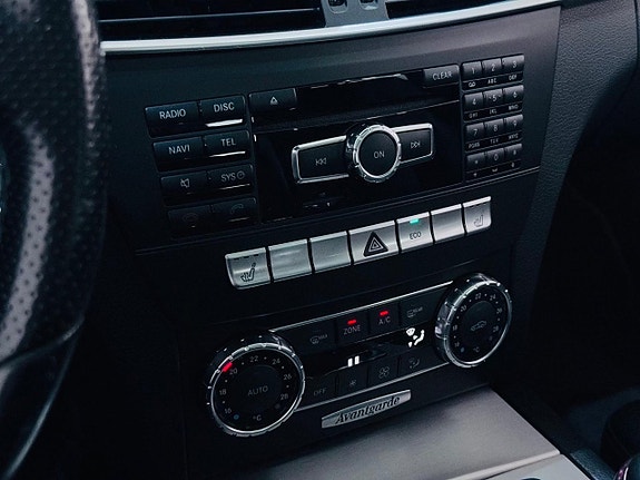 Mercedes-Benz C180 12 of 19