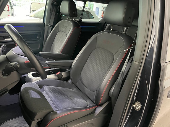 Volkswagen ID. Buzz 8 of 25