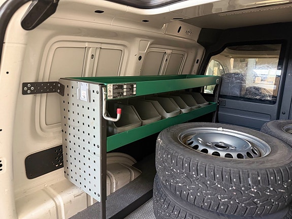 Volkswagen Caddy 11 of 21