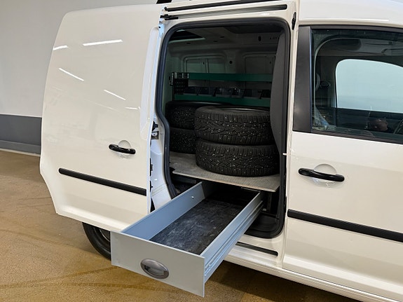 Volkswagen Caddy 19 of 21